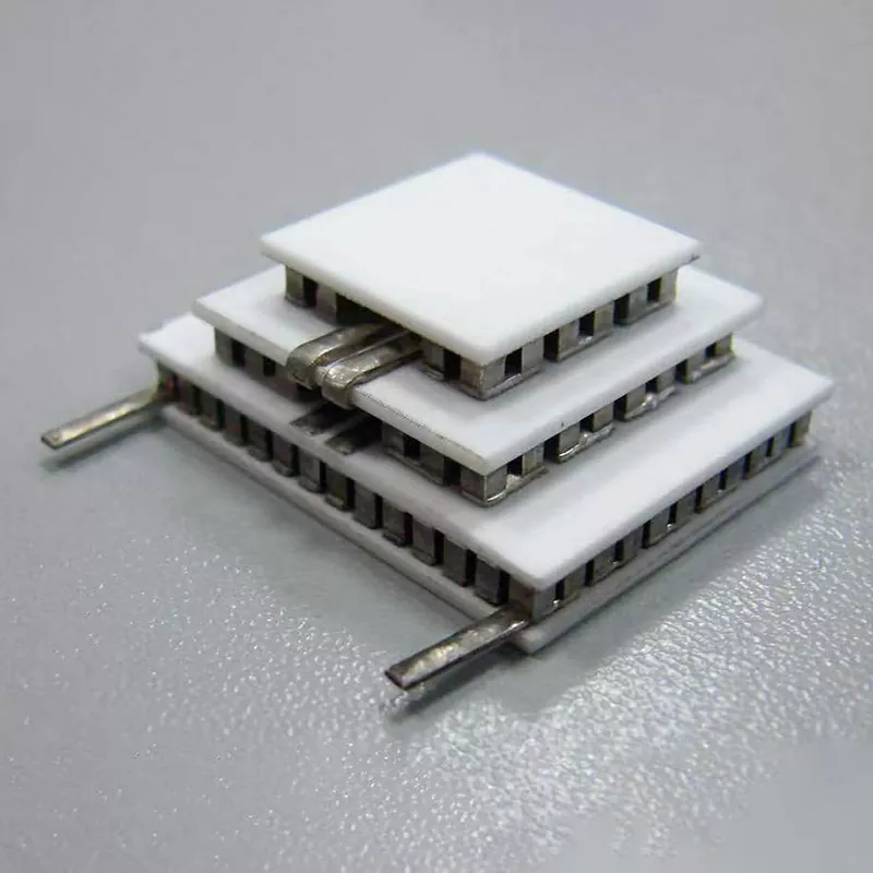 நான்கு நிலை தெர்மோஎலக்ட்ரிக் குளிரூட்டிகள்